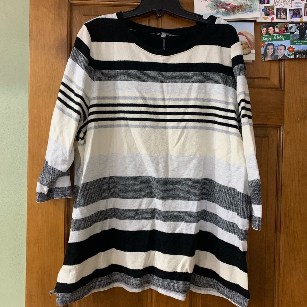 T by Talbots Womens 3x pull over top.